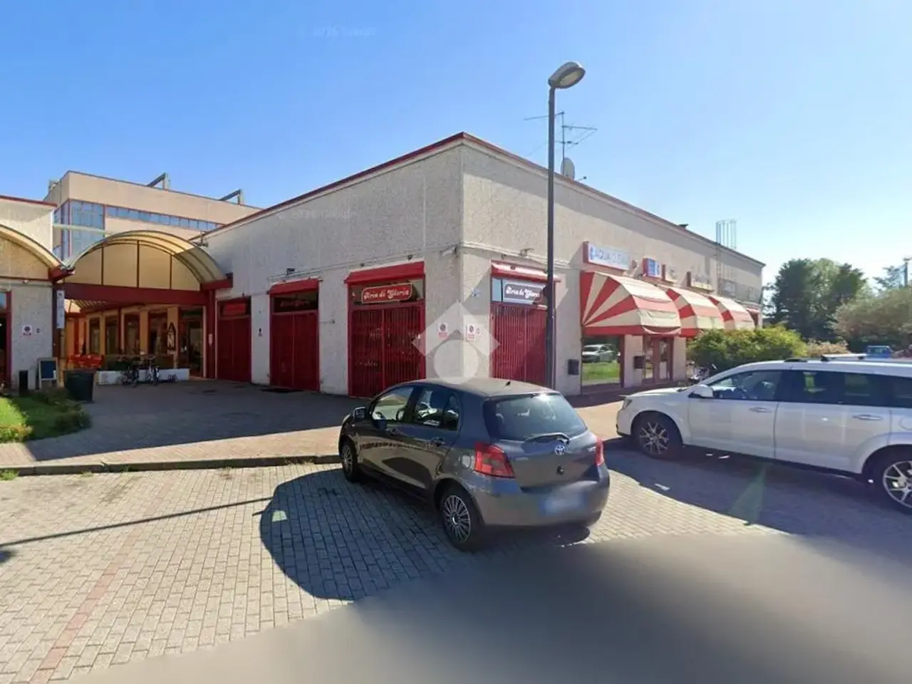 Negozio in Via Luigi Einaudi, Landriano, {3} - Foto 1