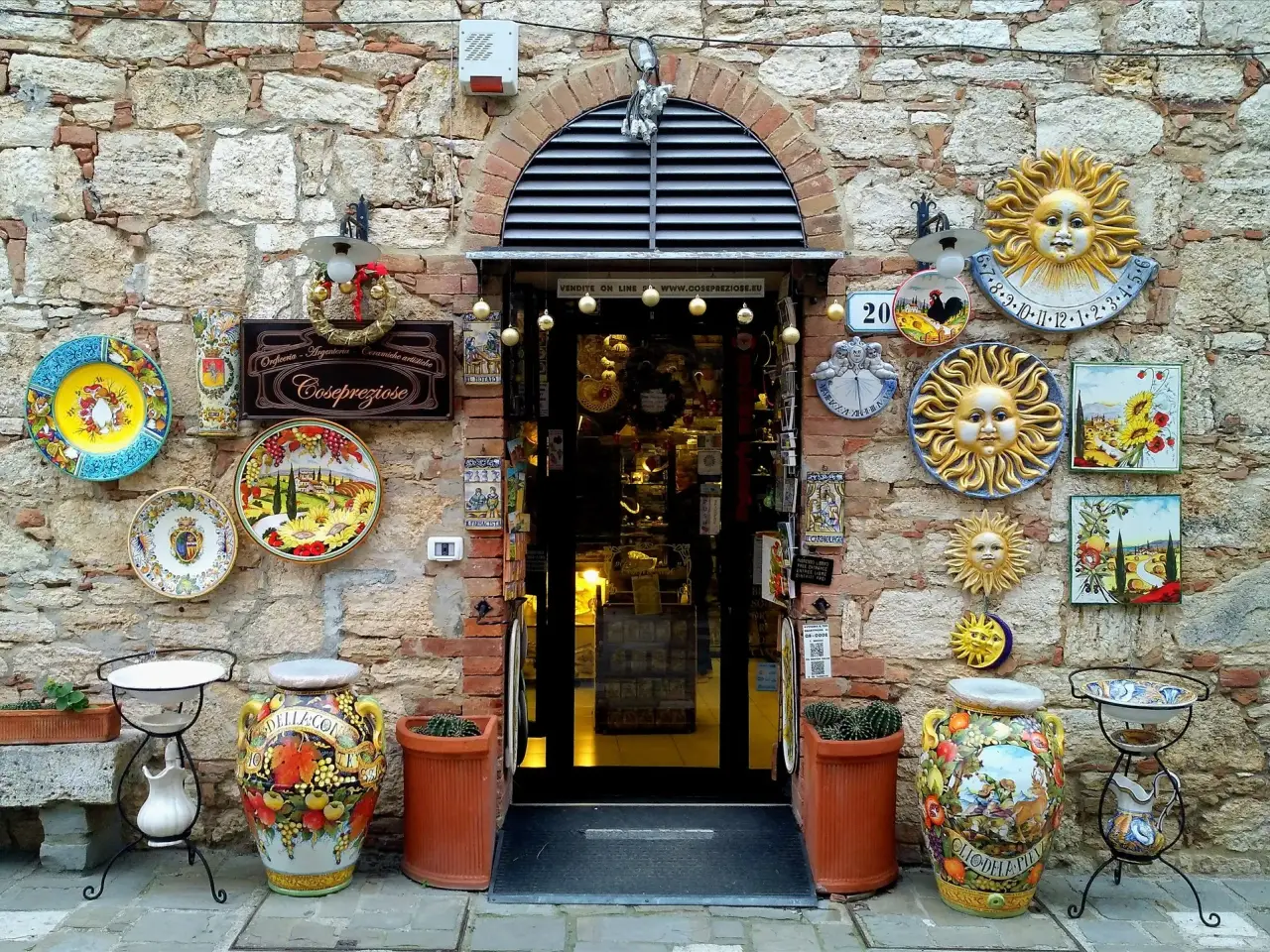Esercizio commerciale in Via dei Mulini 20, San Quirico D'Orcia, {3} - Foto 1