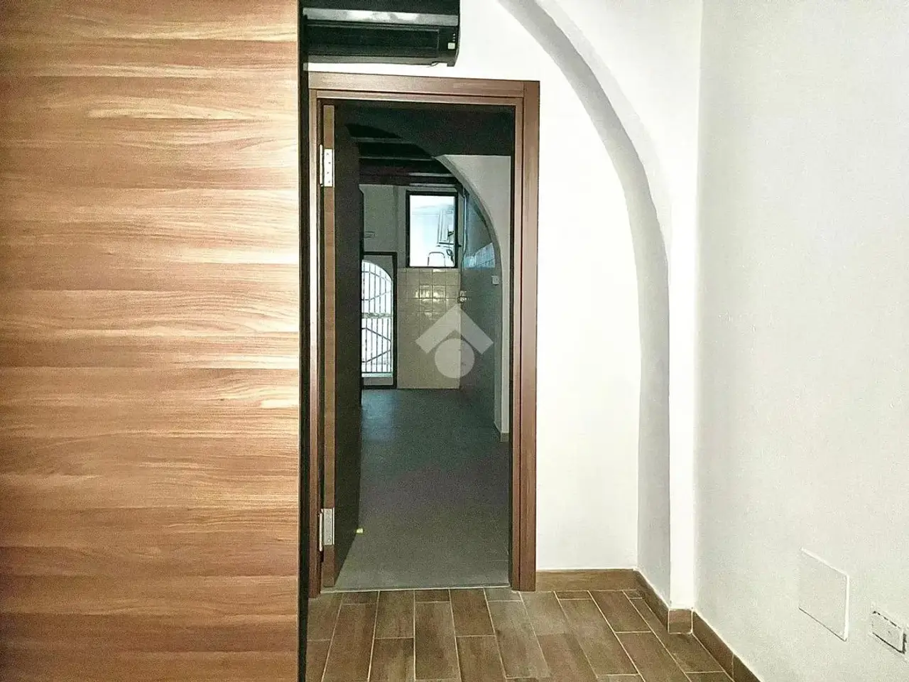 Negozio in Corso Vittorio Emanuele II 177, Cagliari, {3} - Foto 2