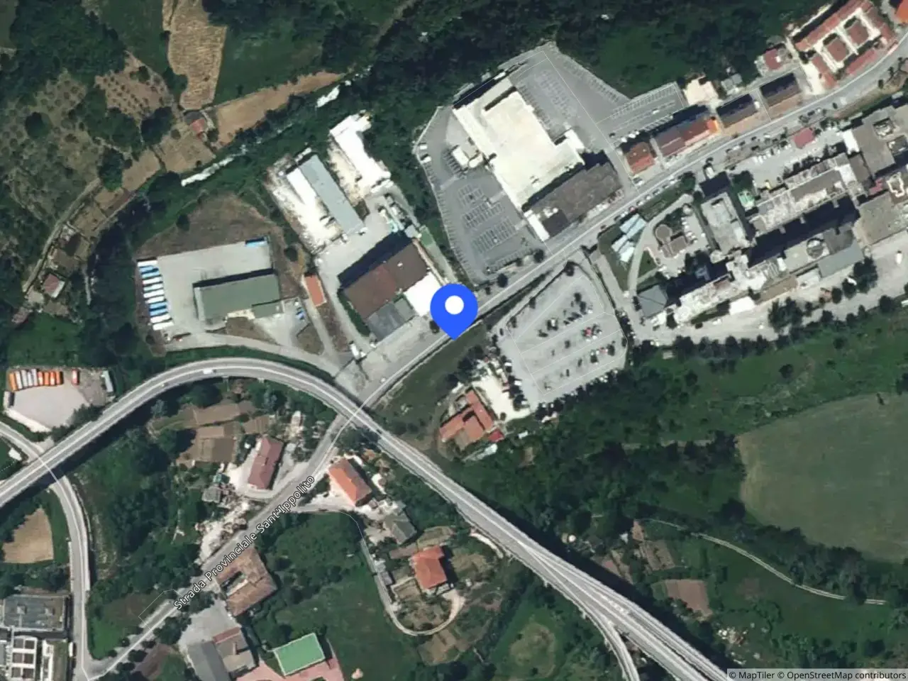 Fabbricato misto in Via Sant'Ippolito Sn, Isernia, {3} - Foto 1