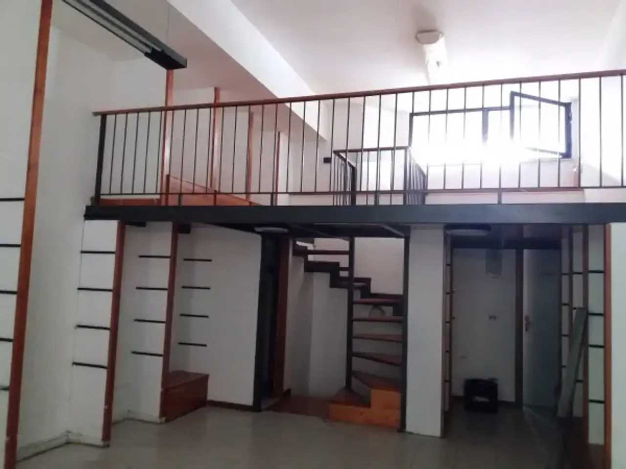 Negozio in Via dei Girasoli, Ascoli Piceno, {3} - Foto 2
