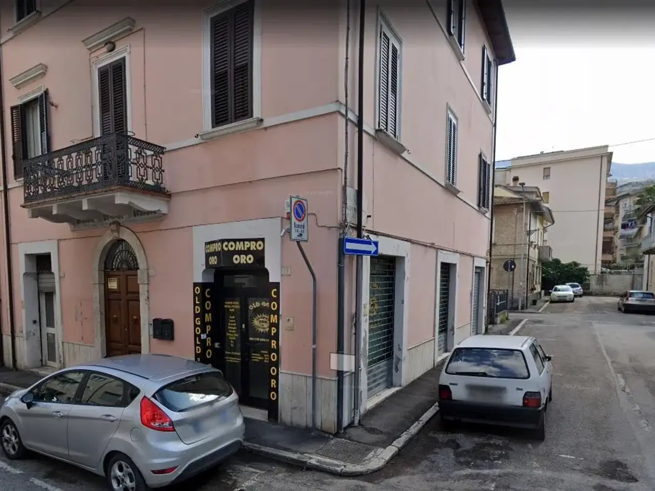Locale commerciale in Via Erasmo Mari, Ascoli Piceno, {3} - Foto 1