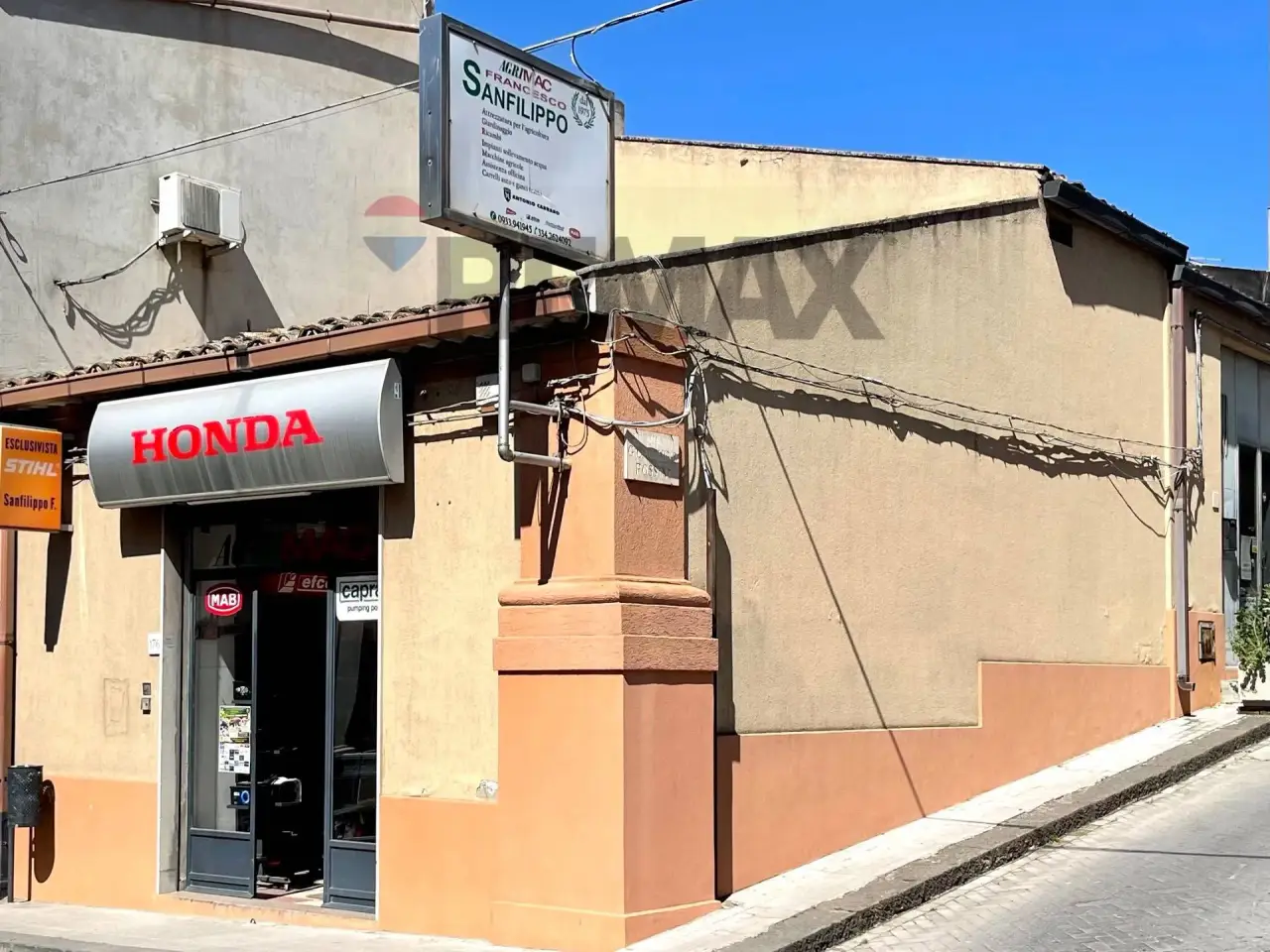 Esercizio commerciale in Via Francesco Crispi 176, Grammichele, {3} - Foto 2