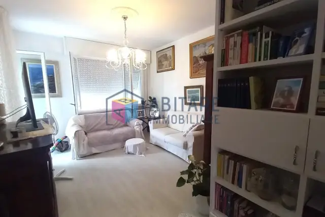 4-room flat in Via Angiolo Badaloni, Livorno - Photo 1