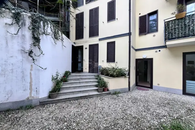 One-room flat in Via San Antonio 19, Luino - Photo 1