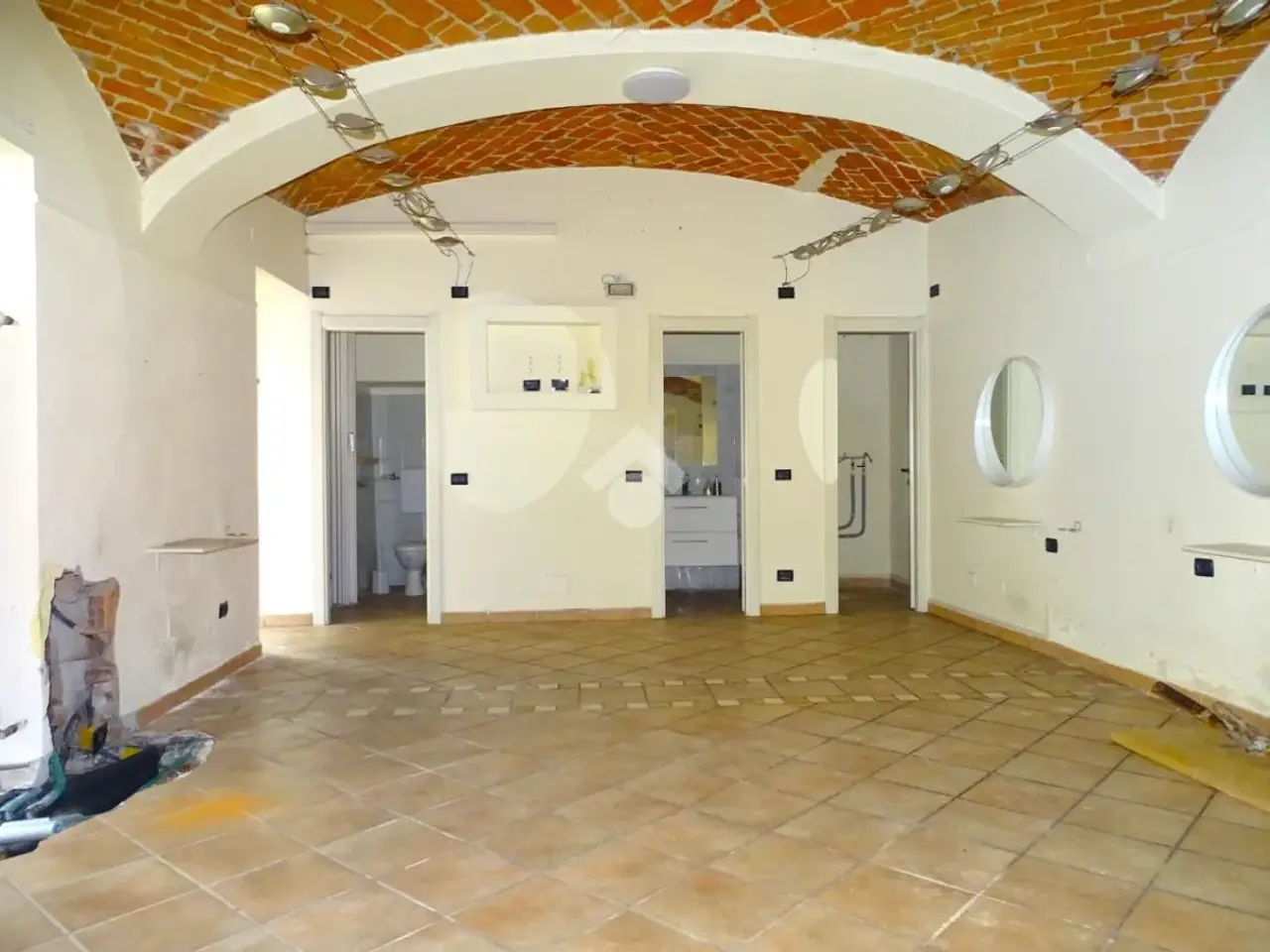 Negozio in Corso Roma 85, Alessandria, {3} - Foto 2