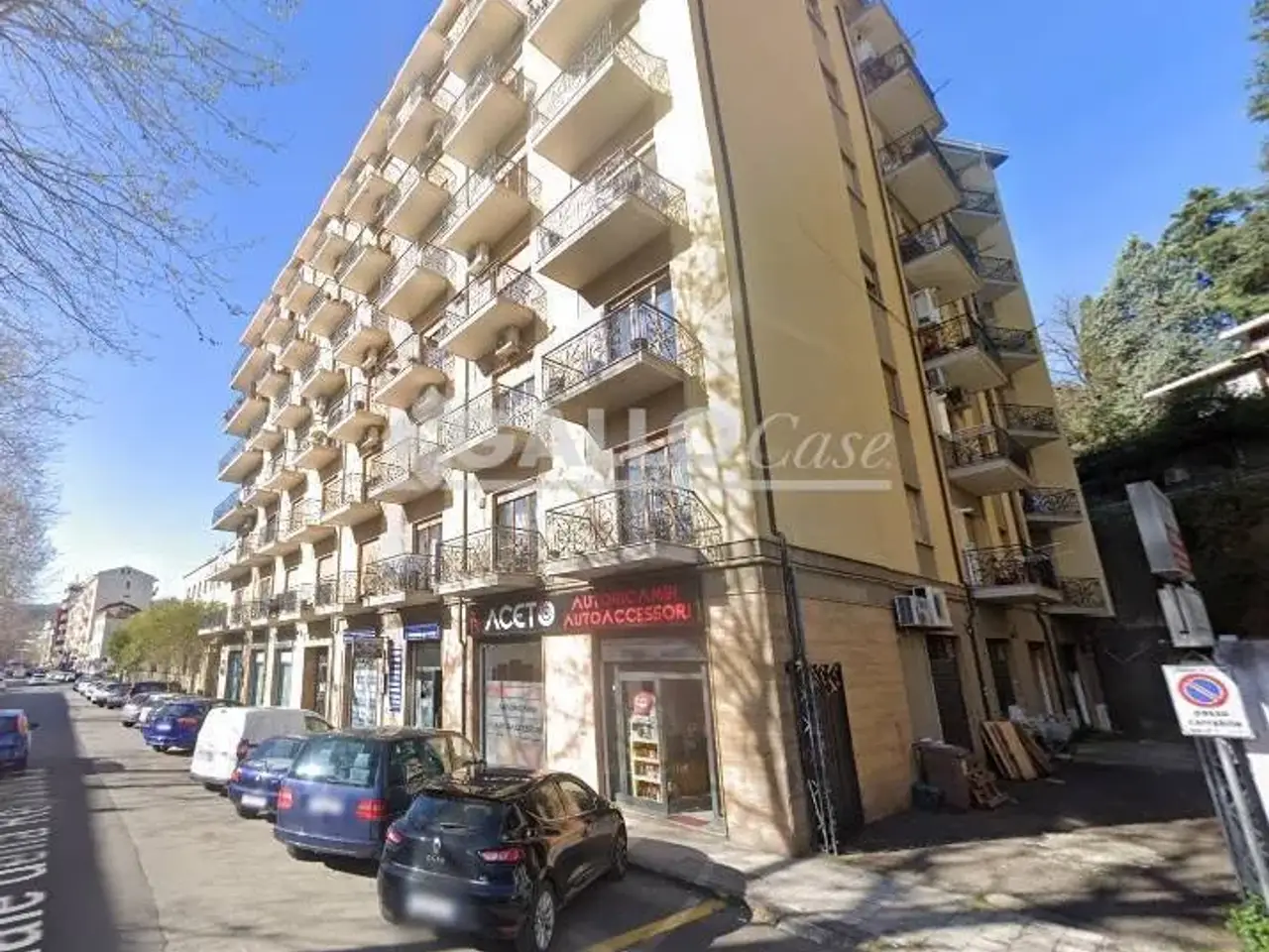 Ufficio in Viale della Repubblica, 143, 87100, Cosenza, Cosenza, {3} - Foto 1