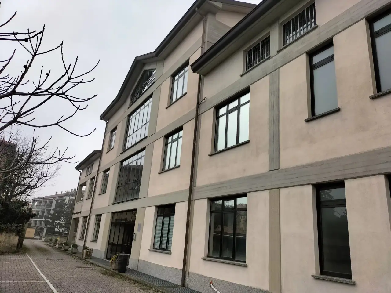 Ufficio in Via Luigi Mercantini, 15, Varese, {3} - Foto 1