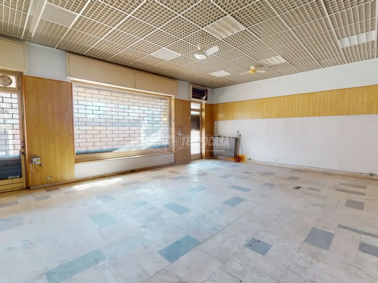 Negozio in Via Giuseppe Garibaldi 4, Santena, {3} - Foto 1