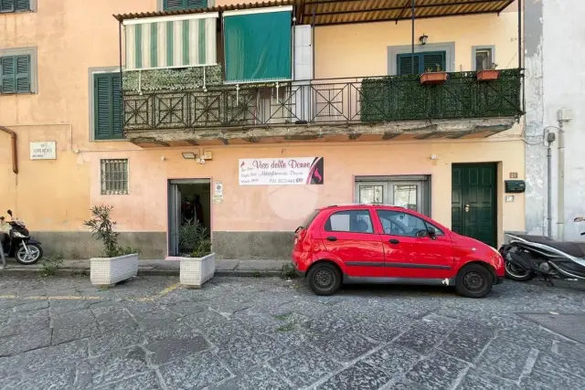 Geschäft in Via Filippo Bottazzi, Napoli - Foto 1