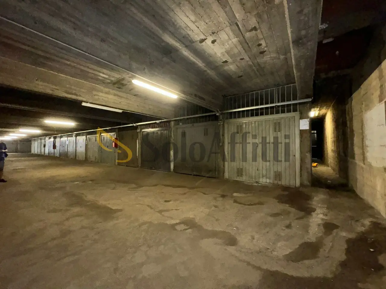 Parcheggio chiuso in , Torino, {3} - Foto 1
