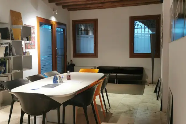 Office in Via San Pio X 34/a, Castelfranco Veneto - Photo 1