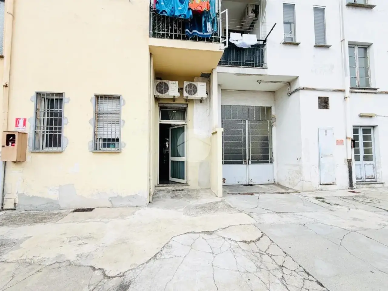 Magazzino in Via Bernardino Luini 141, Torino, {3} - Foto 1