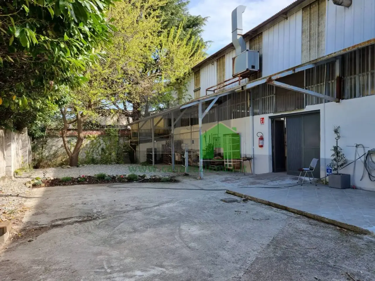 Capannone in Via Santa Maria 86, Cologno Monzese, {3} - Foto 2
