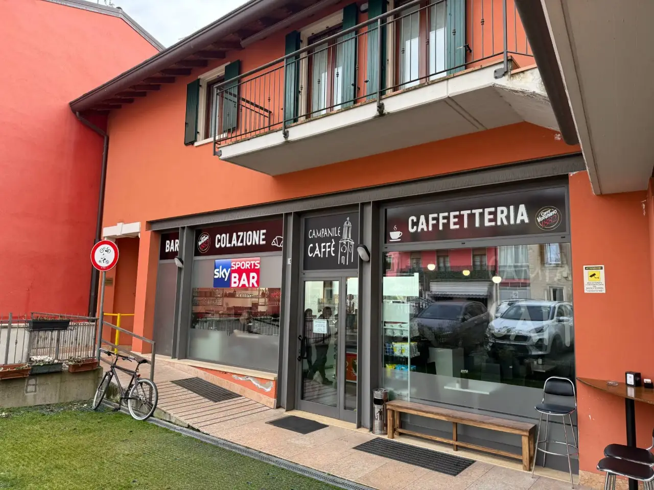 Bar in , Verona, {3} - Foto 1