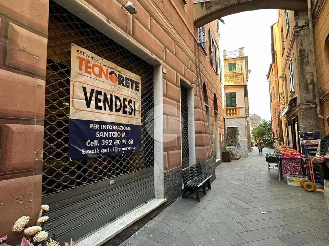 Negozio in Via Edoardo Ghiglini, Arenzano, {3} - Foto 1