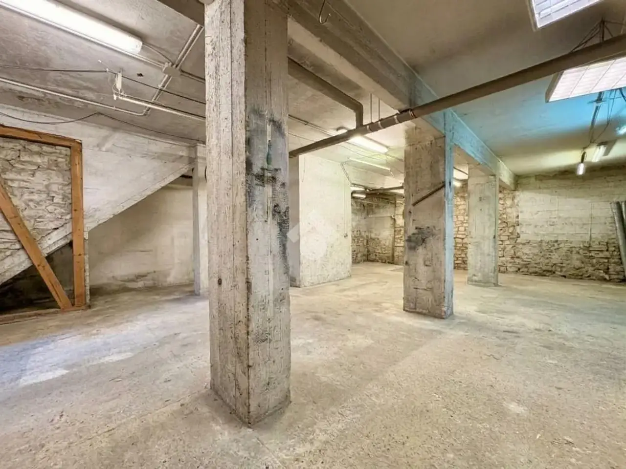 Magazzino in Via Lunga, Firenze, {3} - Foto 2