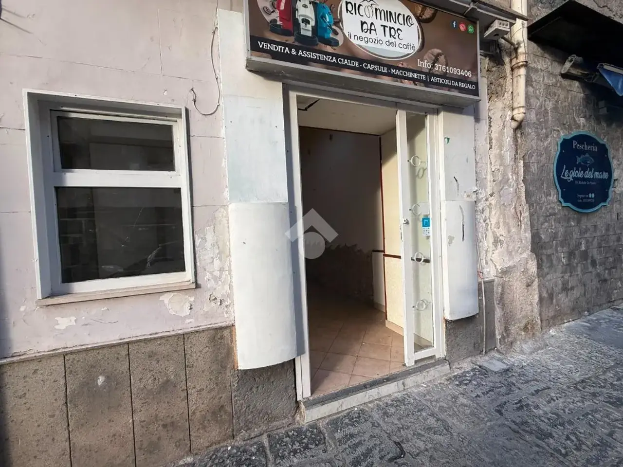 Negozio in Via Bruno Buozzi 9, San Giorgio A Cremano, {3} - Foto 2