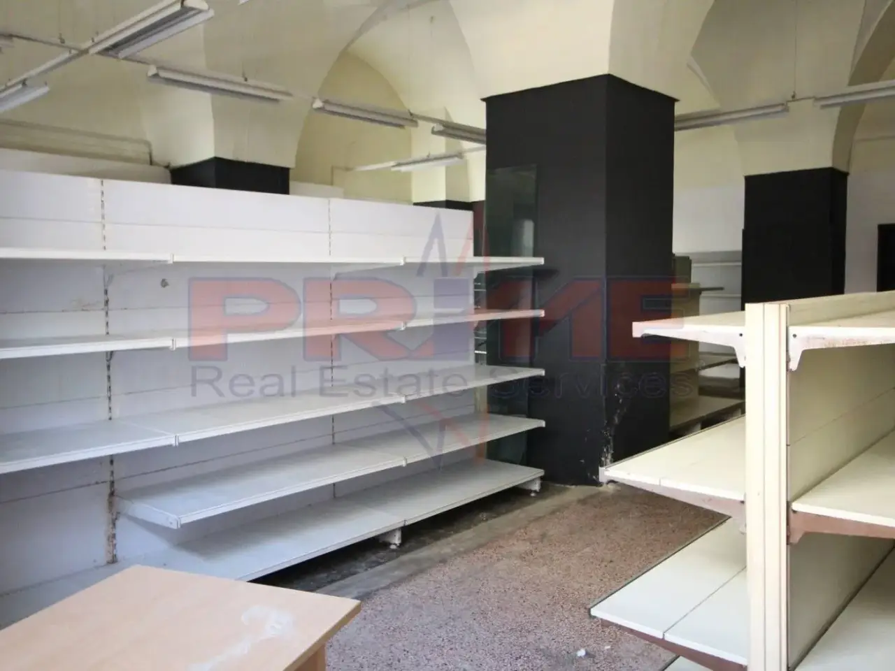 Locale commerciale in Via Aldo Moro 107, Tuglie, Tuglie, {3} - Foto 1