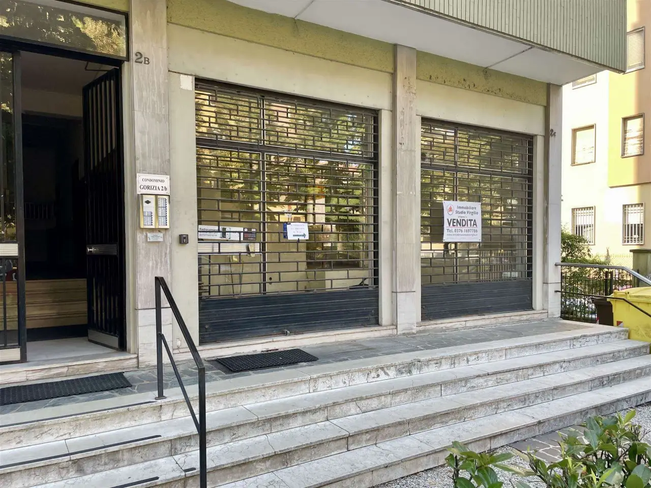 Negozio in Viale Gorizia, Mantova, {3} - Foto 2