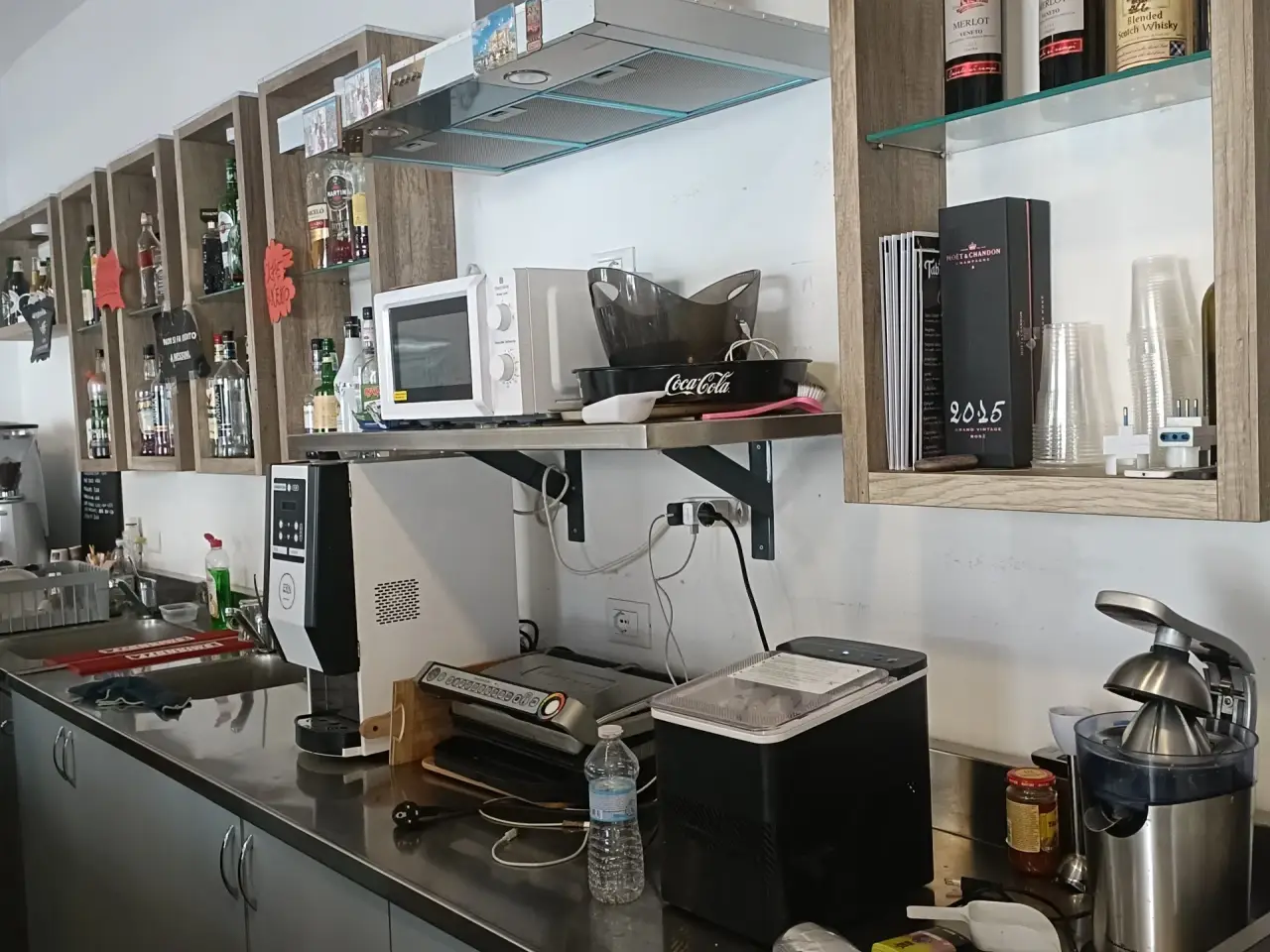 Bar in Via Cornigliano 76, Genova, {3} - Foto 1