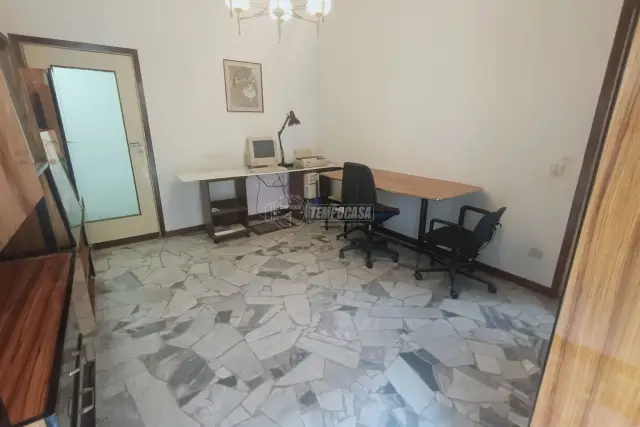 3-room flat in Via XX Settembre 5, Baranzate - Photo 1