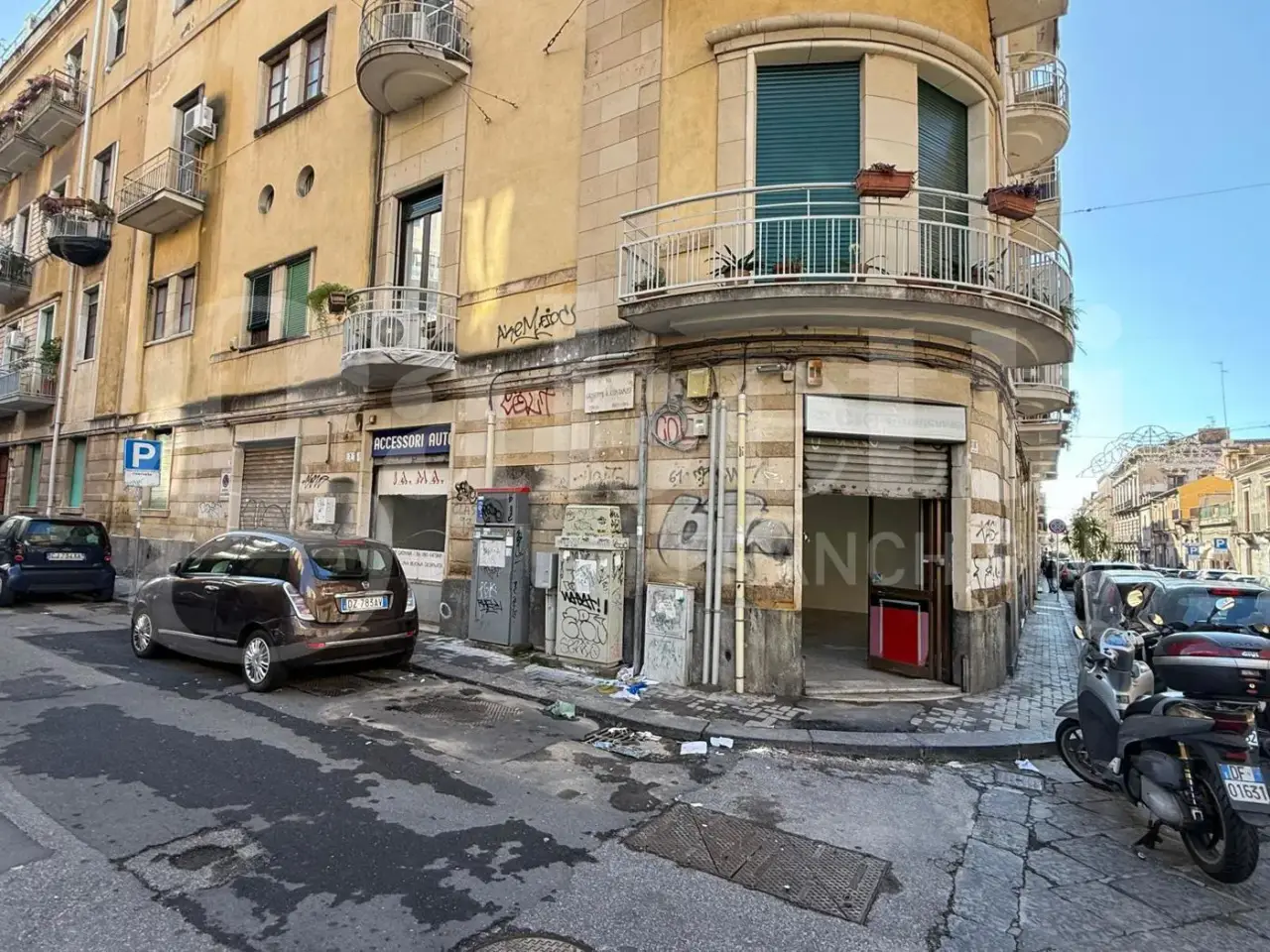Negozio in Via Caronda 110, Catania, {3} - Foto 1