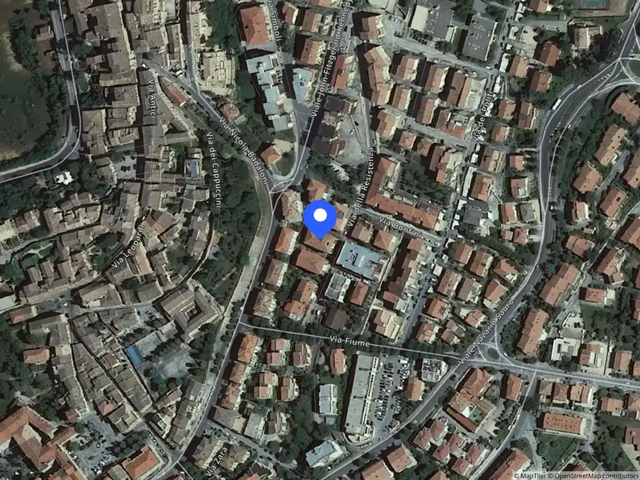 Garage in Via Resistenza 14 14, Recanati, {3} - Foto 2