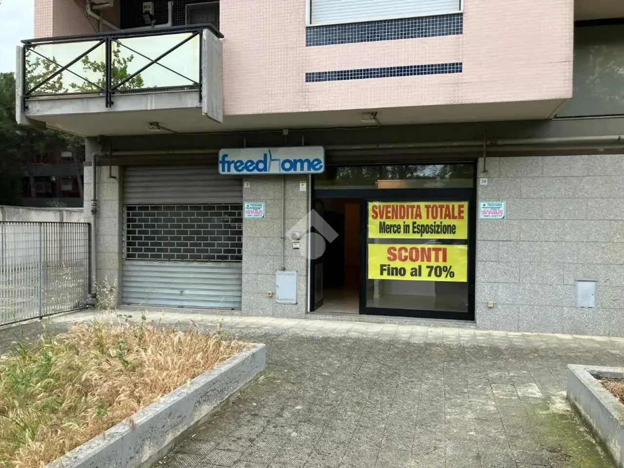 Negozio in Viale Luigi Pinto 3, Foggia, {3} - Foto 1