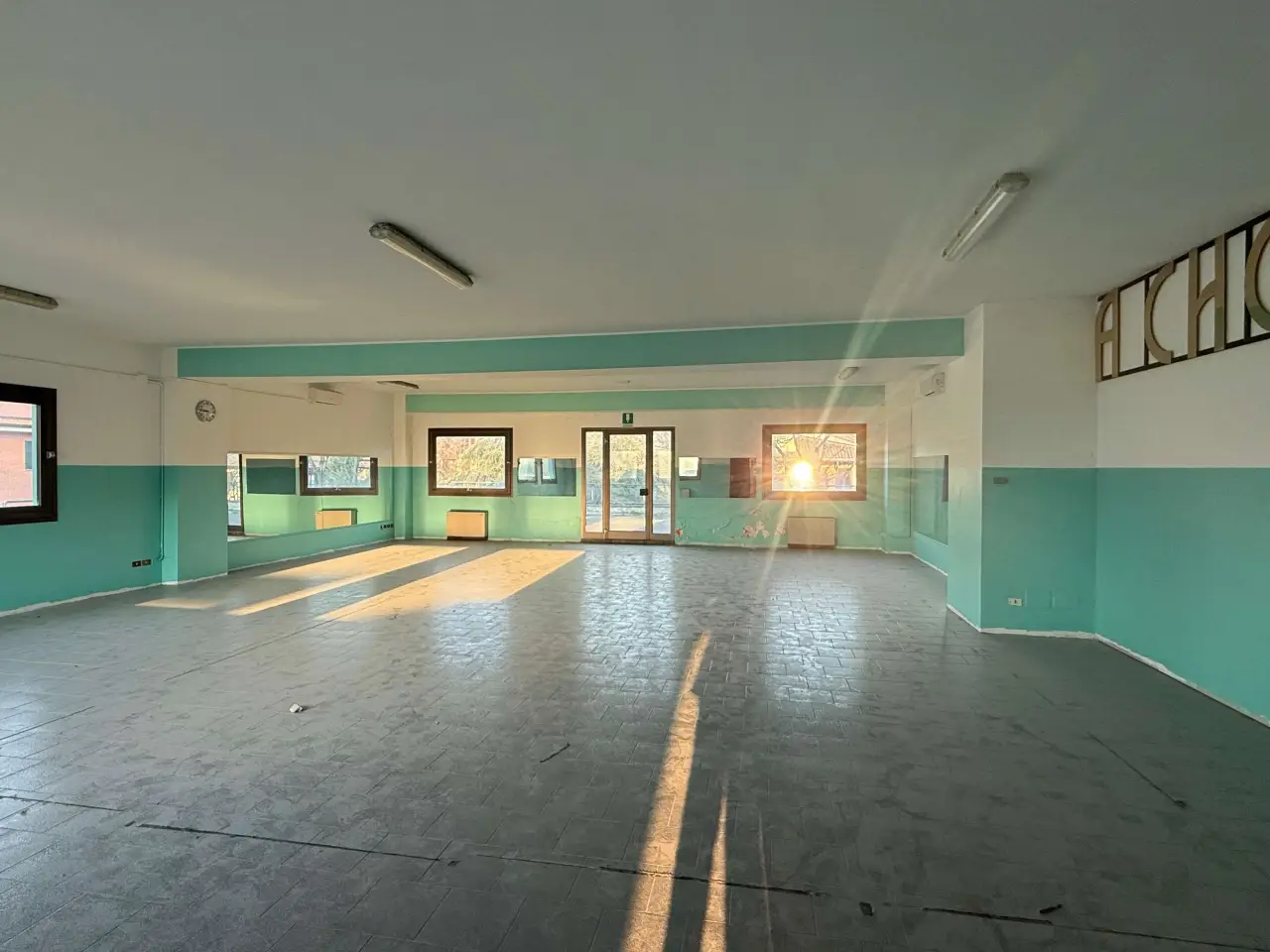 Negozio in Viale Sarmazzano 34, Vizzolo Predabissi, {3} - Foto 2