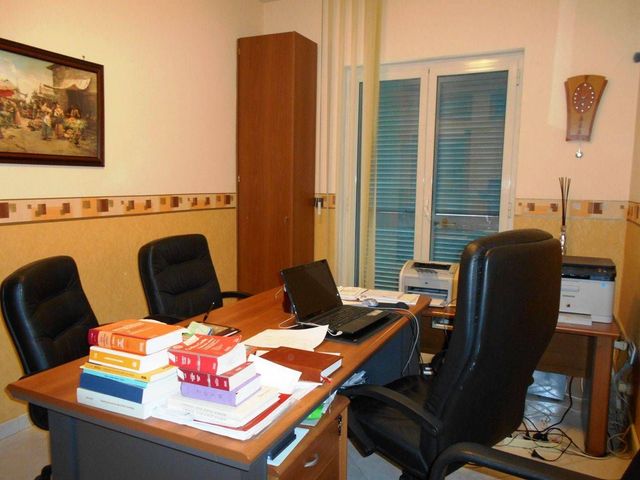 Gemeinschaftsbüro in Via Guglielmo Oberdan, Casoria - Foto 1