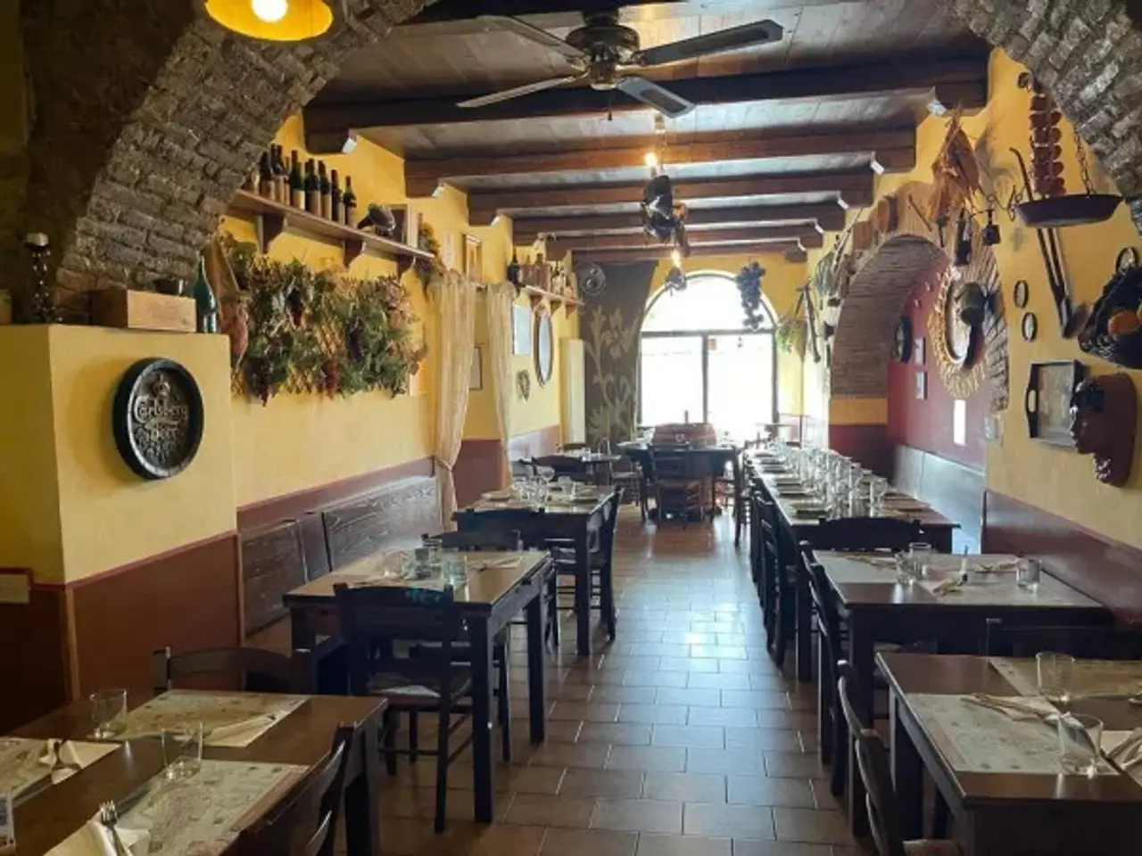 Bar in Via Borgo San Pietro, Assisi, {3} - Foto 2