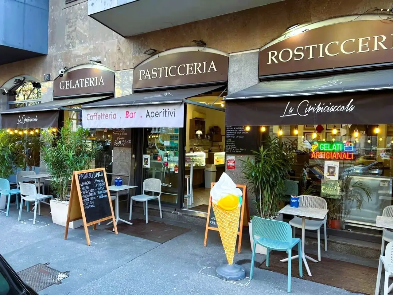 Gelateria in Viale Romagna 10, Milano, {3} - Foto 1