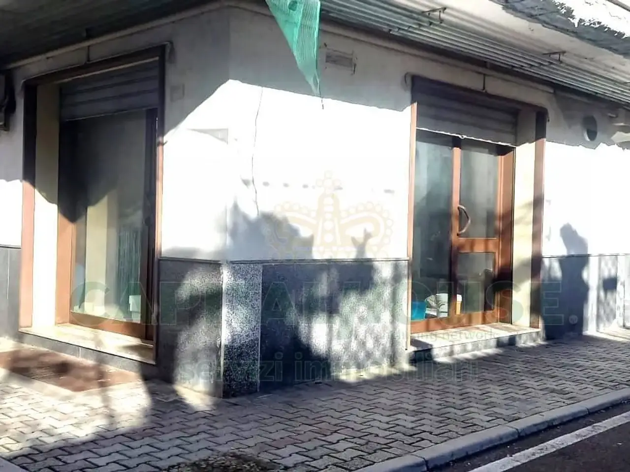 Negozio in Via Giuseppe Bonaparte, Santa Maria Capua Vetere, {3} - Foto 1