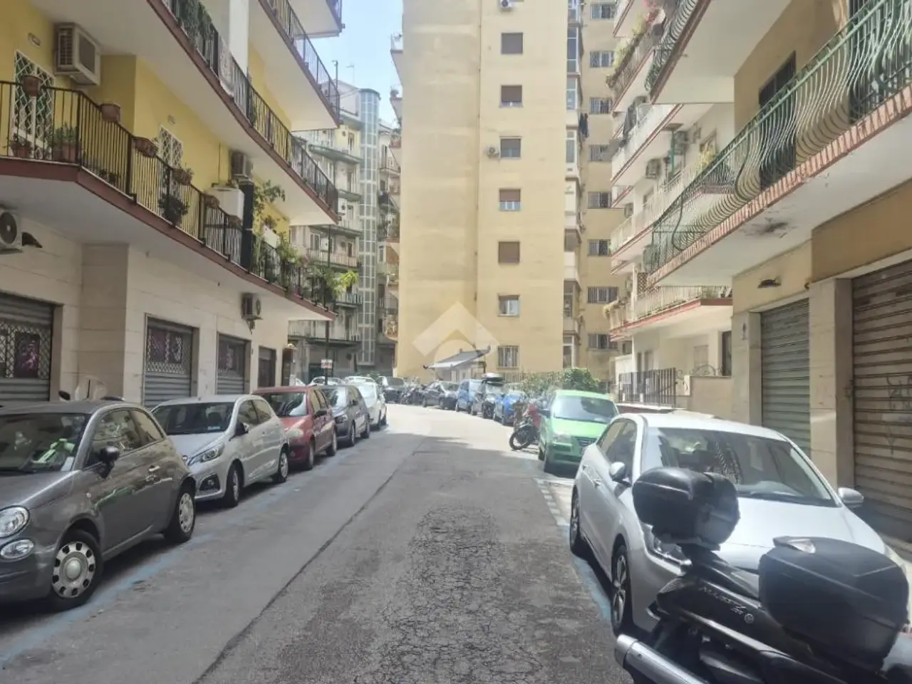 Negozio in Via Mario Ruta 27, Napoli, {3} - Foto 2