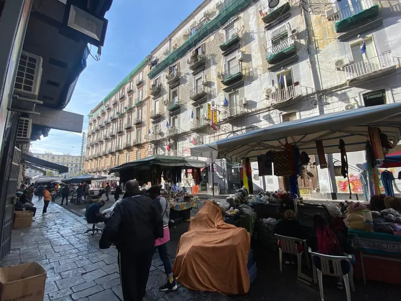 Negozio in Via Bologna 123, Napoli, {3} - Foto 1