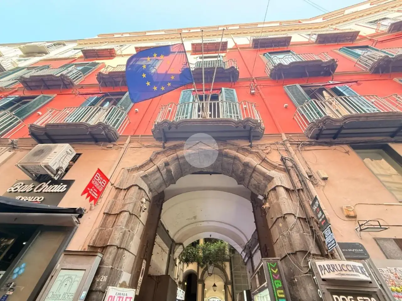 Negozio in Via Chiaia 216, Napoli, {3} - Foto 2