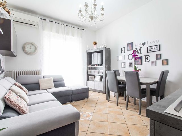 3-room flat in Via Giustino Fortunato, Paderno Dugnano - Photo 1