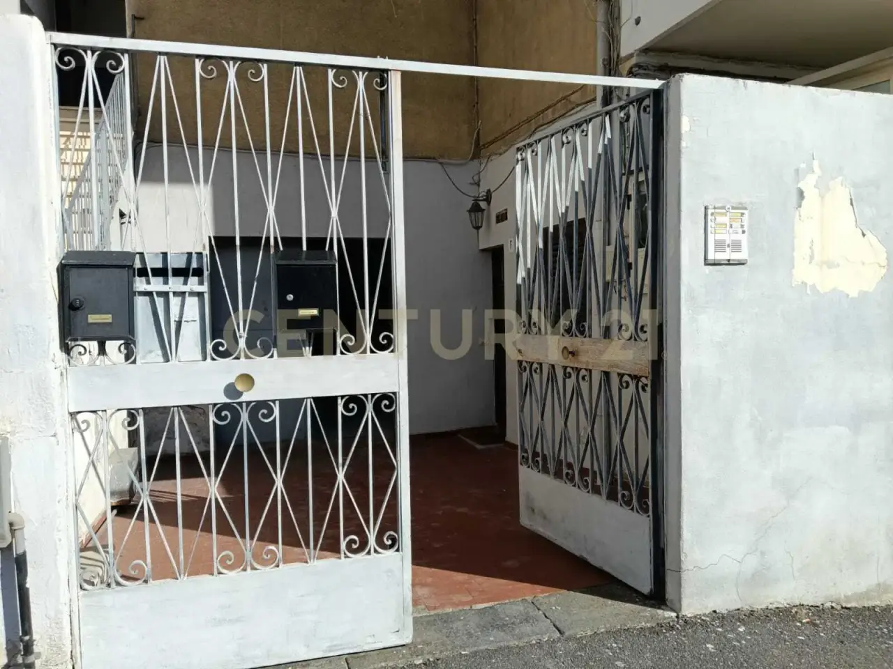 Parcheggio chiuso in Via Domenico Morelli 13, Catania, {3} - Foto 1