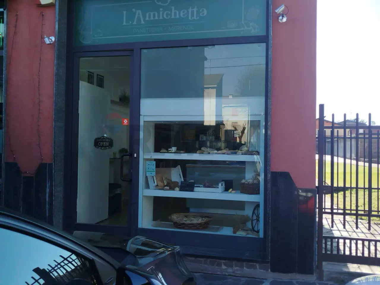 Esercizio commerciale in Via Garibaldi 78, Cornaredo, {3} - Foto 2