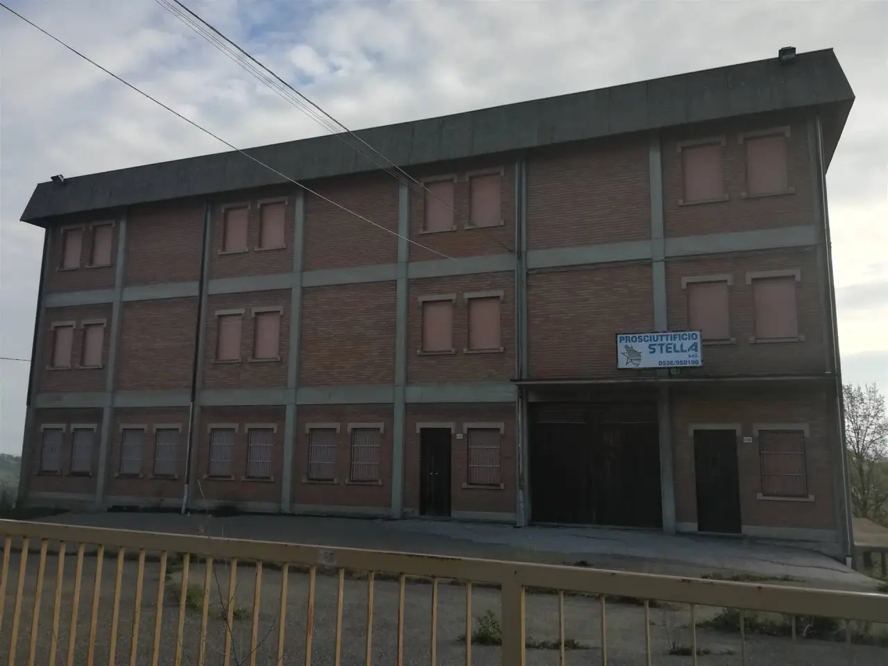Negozio in , Serramazzoni, {3} - Foto 1