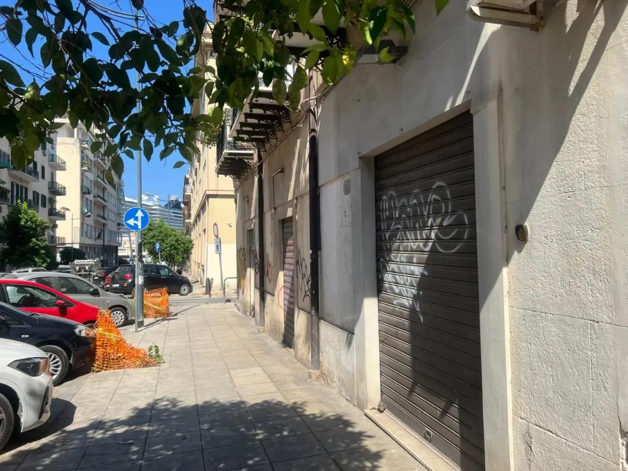 Magazzino in Via Principe di Belmonte 24, Palermo, {3} - Foto 1