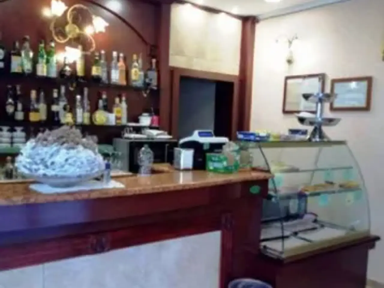 Bar in Via Francesco Selmi 91, Modena, {3} - Foto 1