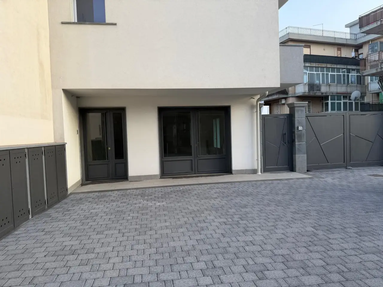Palazzina commerciale in Via G. Marconi 9, Tremestieri Etneo, {3} - Foto 2