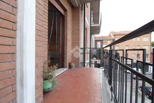 4-room flat in Piazza Matteotti 19, Casalgrande - Photo 1