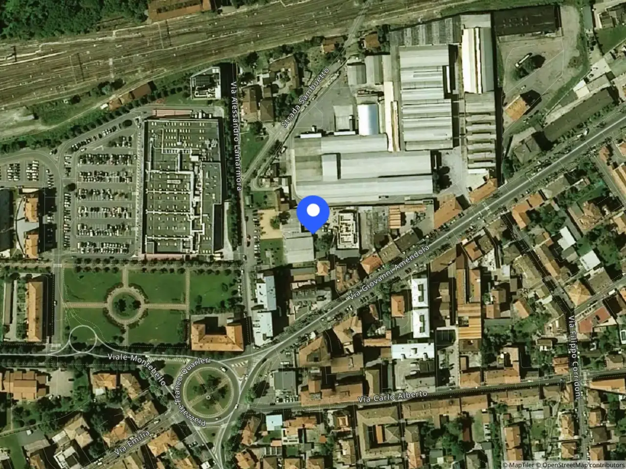 Magazzino in Vicolo Francesco Baracca 10 10, Voghera, {3} - Foto 1