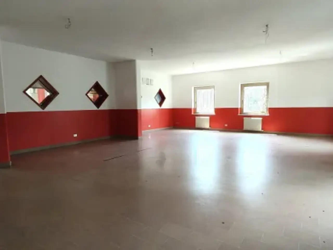 Negozio in Via Properzia 96, Gemona Del Friuli, {3} - Foto 1