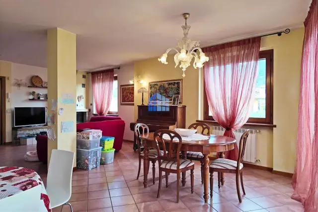 3-room flat in Via Borgosale 69, Ranica - Photo 1