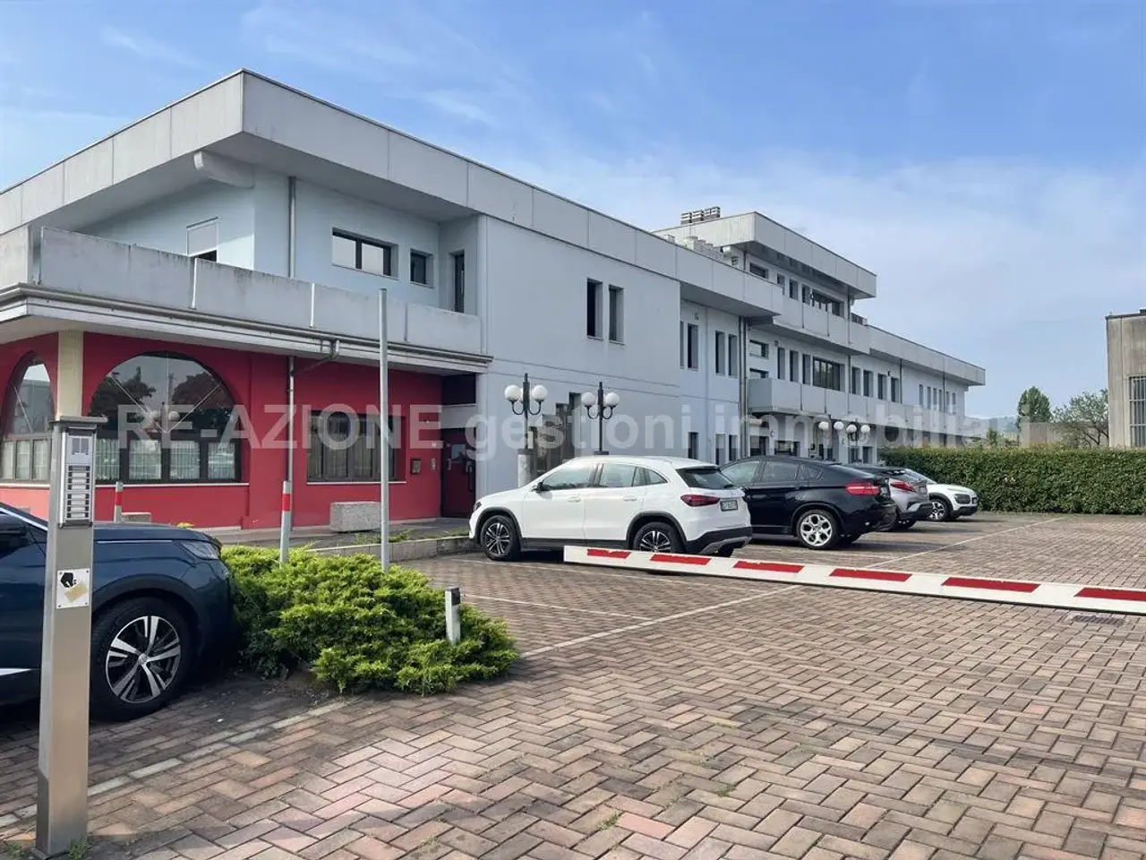 Palazzina commerciale in Via Brenta 50, Altavilla Vicentina, {3} - Foto 1