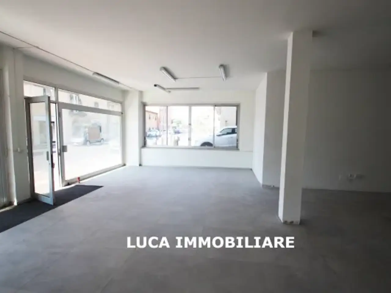 Negozio in Via 1 Maggio 94, Massa E Cozzile, {3} - Foto 2